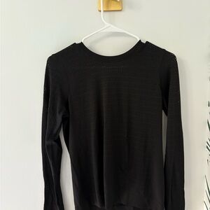 Lululemon Athletica Black Fitted Long Sleeve Blouse